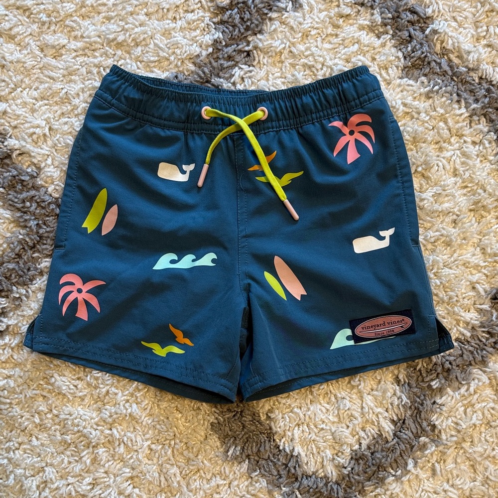 Vineyard Vines Boys size 5 Dark Teal Chappy Printed Swim Trunks.